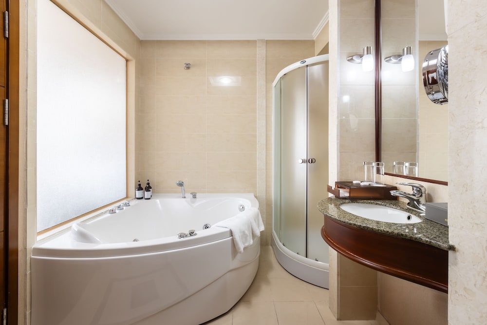 Regardal Hotel 50/50