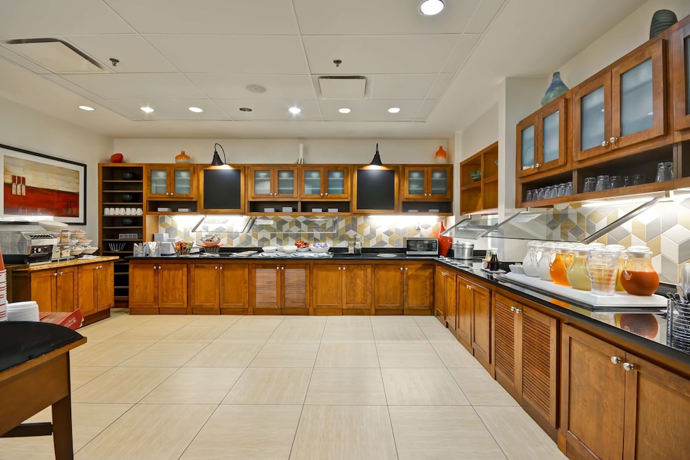 Hyatt Place Kansas City/Overland Park/Metcalf 12/64