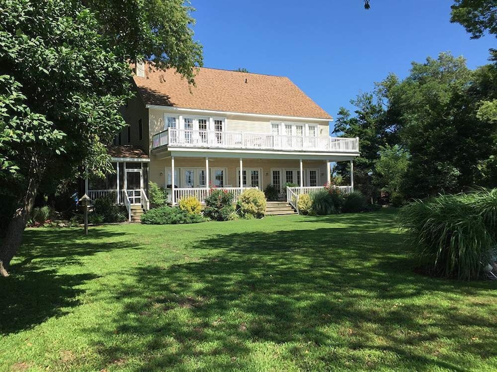 The Baywood Bed and Breakfast 18/23