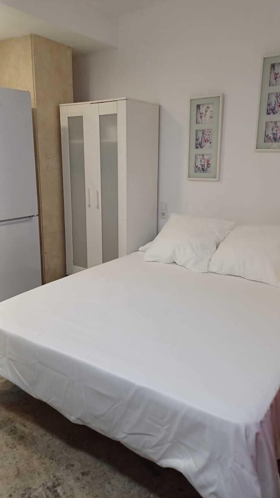Hostal estudios 10/48