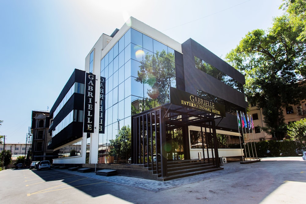 Gabrielle International Hotel 45/50