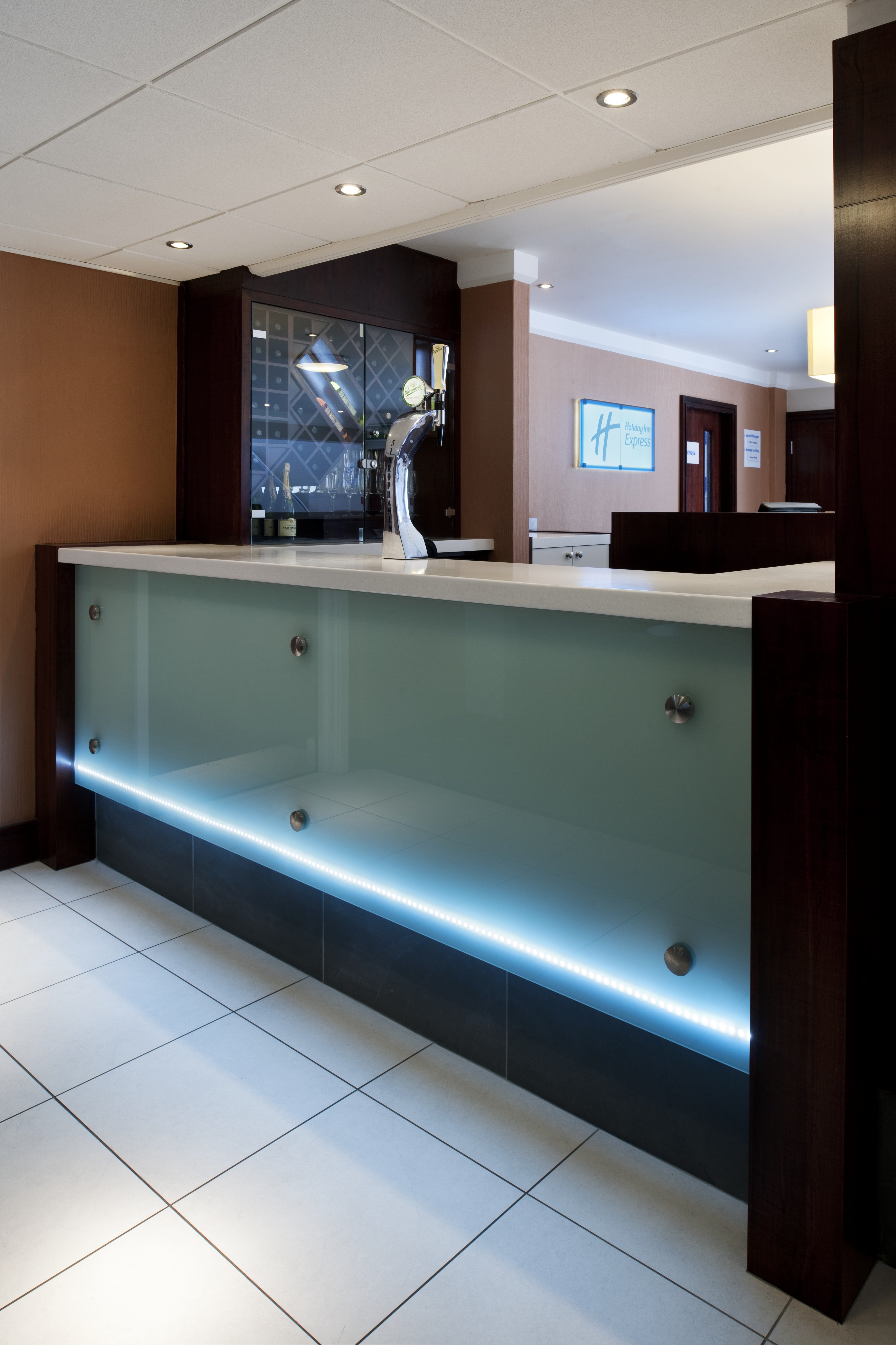 Holiday Inn Express Leeds East 3/32