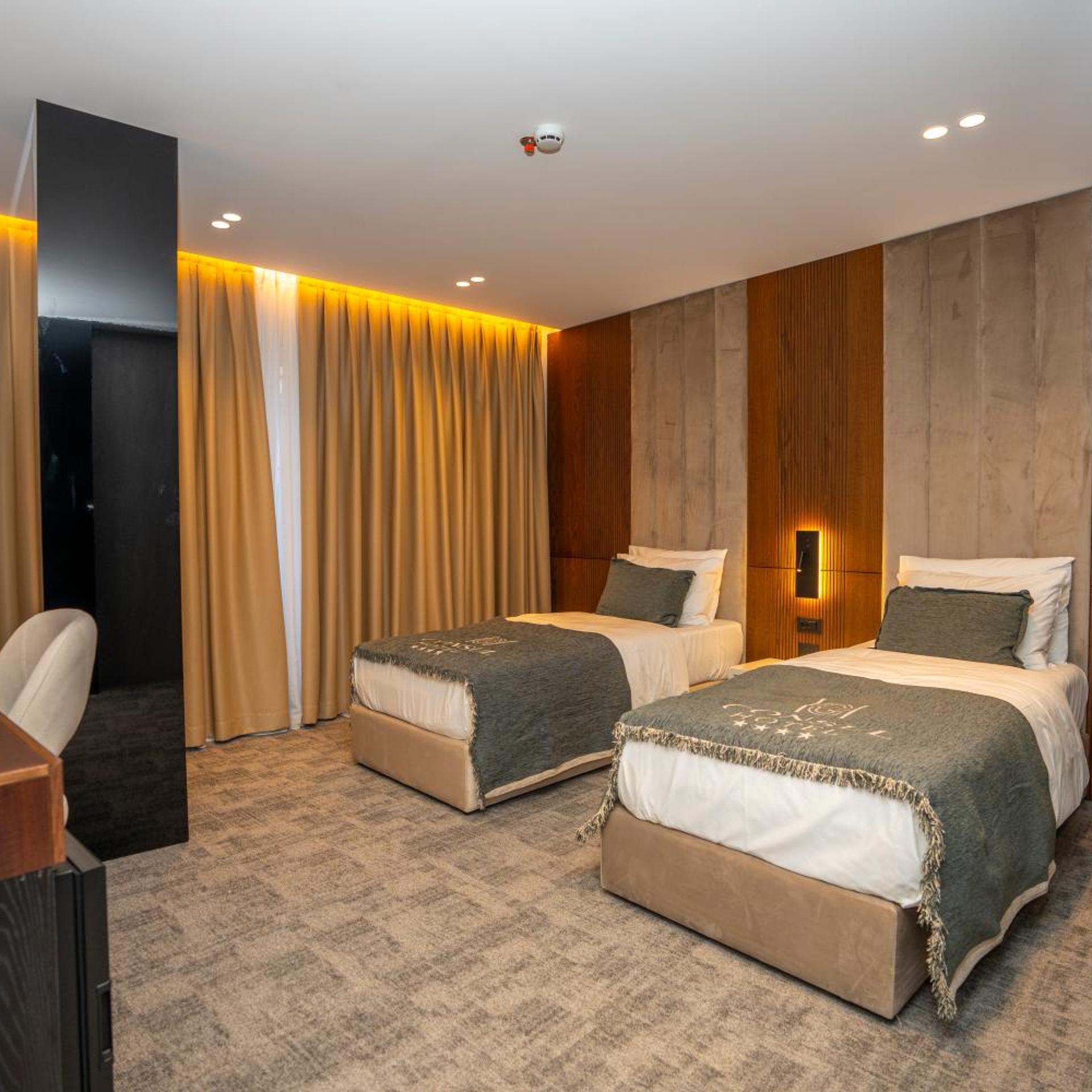 Hotel Consul 18/55