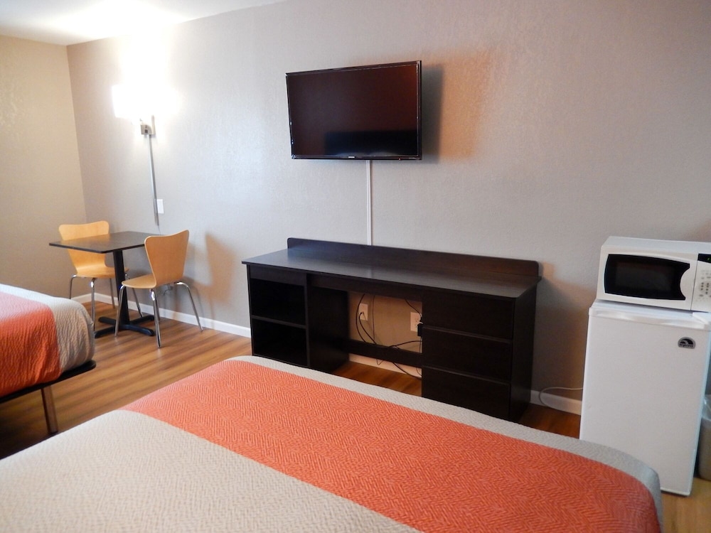 Motel6 Rossford, OH 30/54