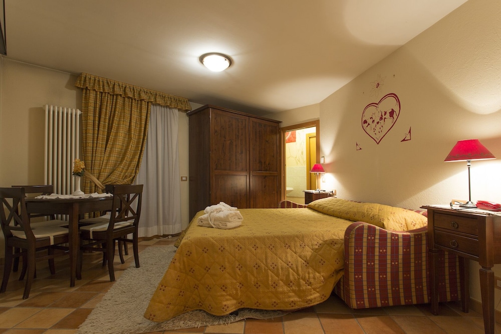 Hotel Lac Bleu 10/48