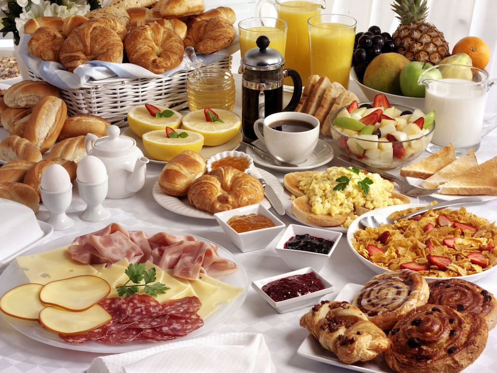 Grand Concerto Hotel 40/50
