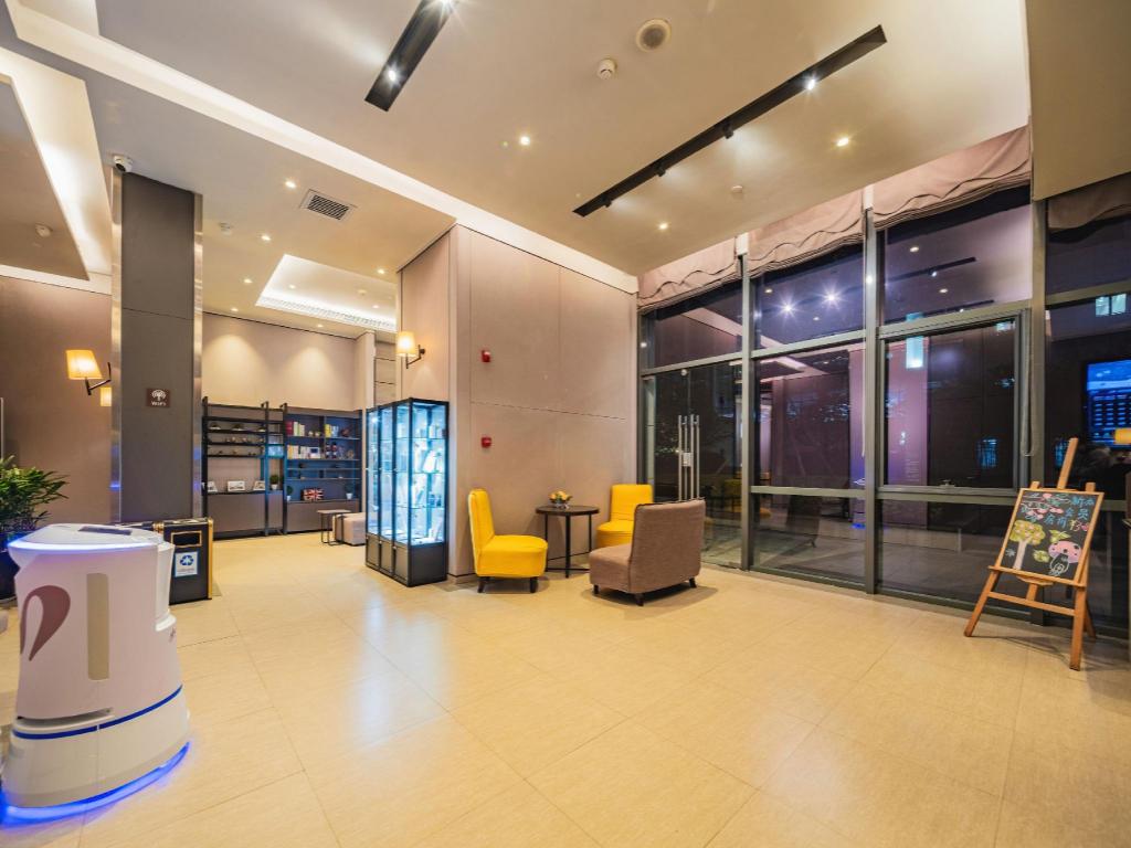 Home Inn Plus (Xi'an High Tech Zone Jinye No. 1 Zhangba No. 4 Subway Station Store) 49/58
