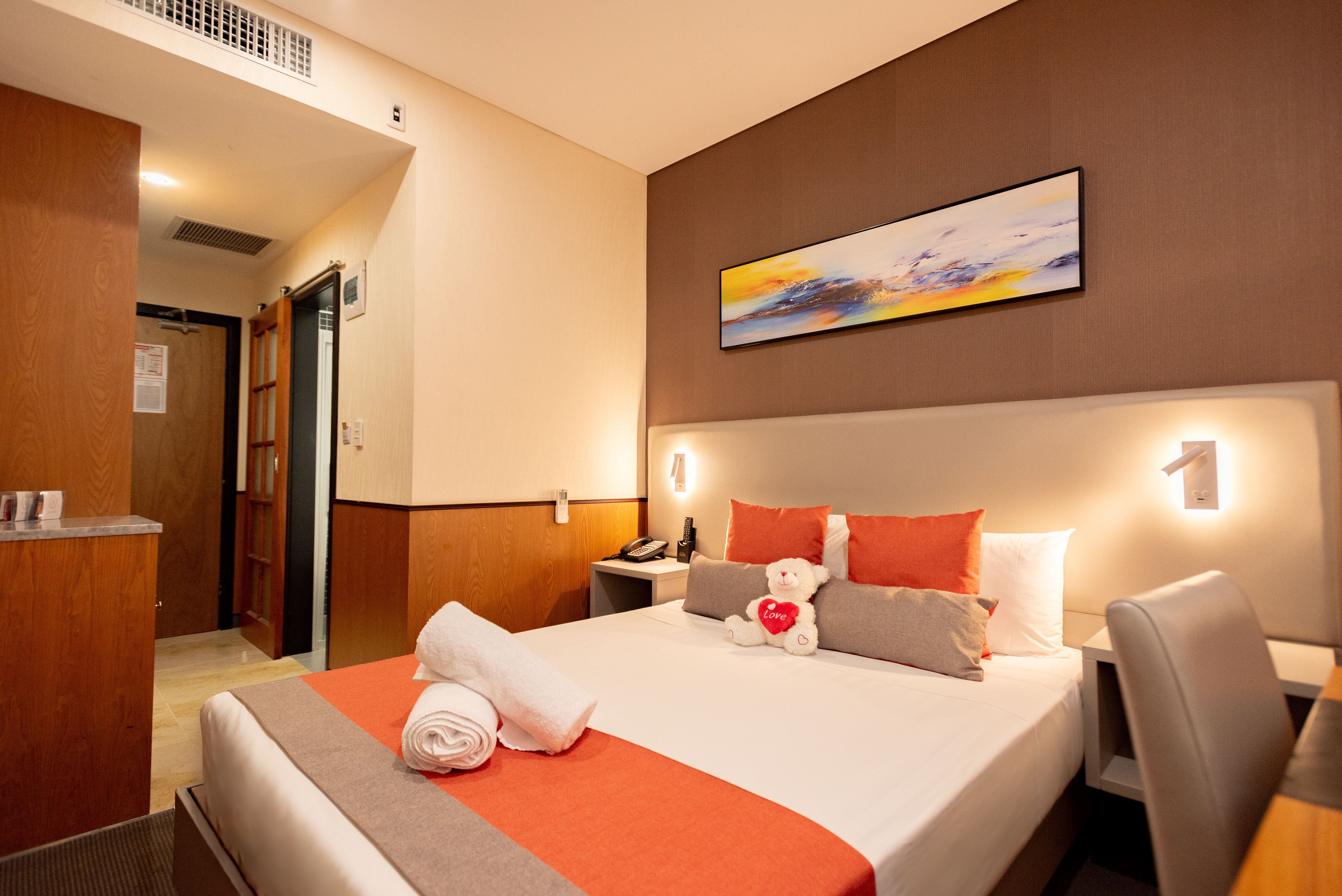 Room, Queen Bed