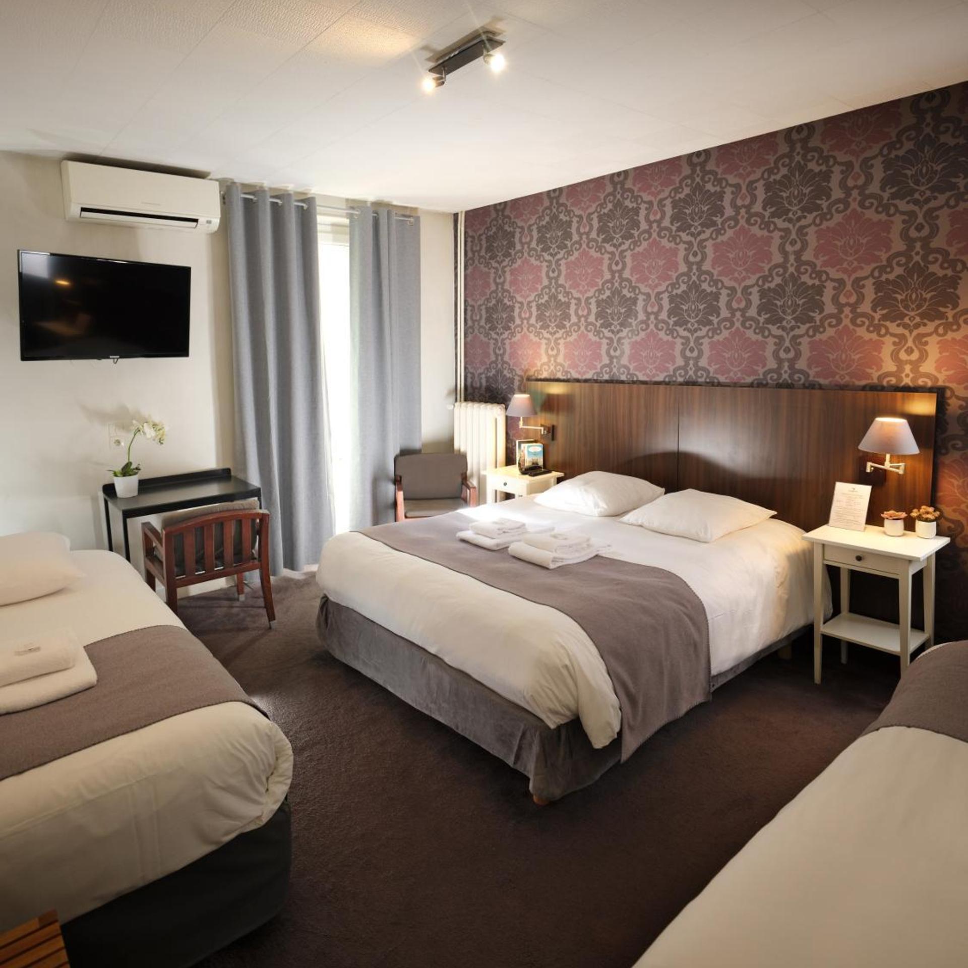 Hotel Les Negociants 22/56