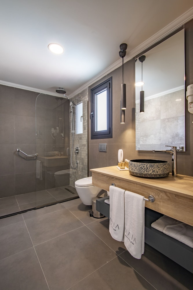 MAIA Luxury Beach Hotel & Spa 50/50