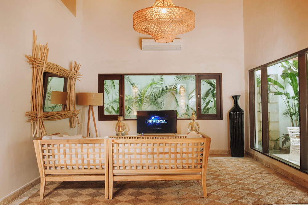 Nunamkhalu Private Villas and Spa (Ex Nusa Dua Retreat) 13/79
