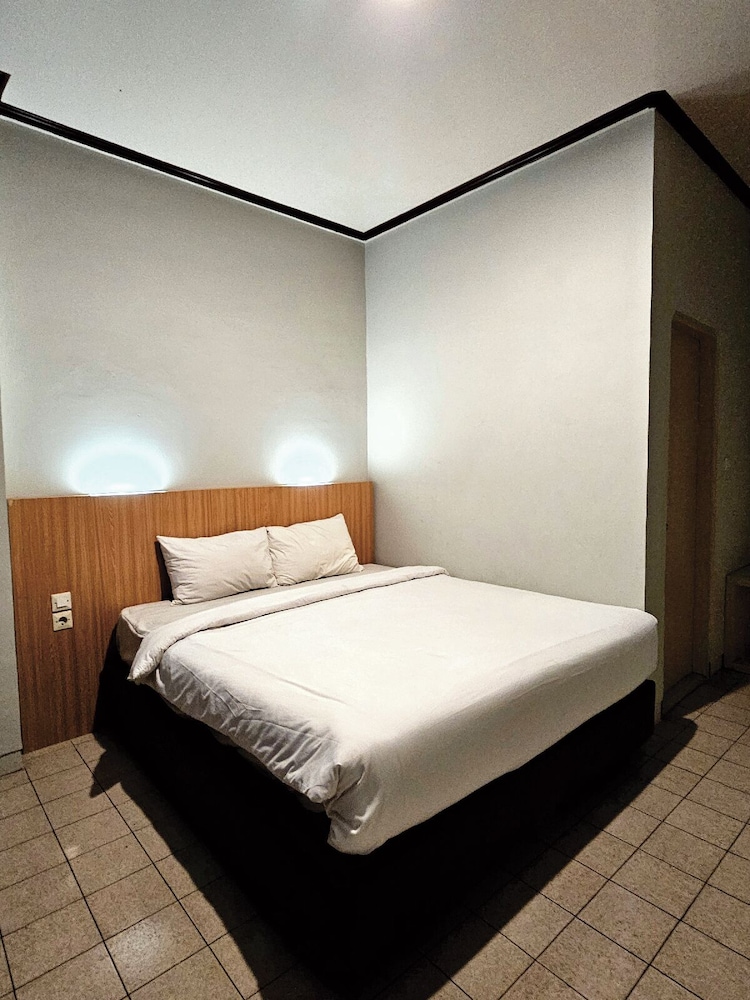 Airlangga Hotel 27/62
