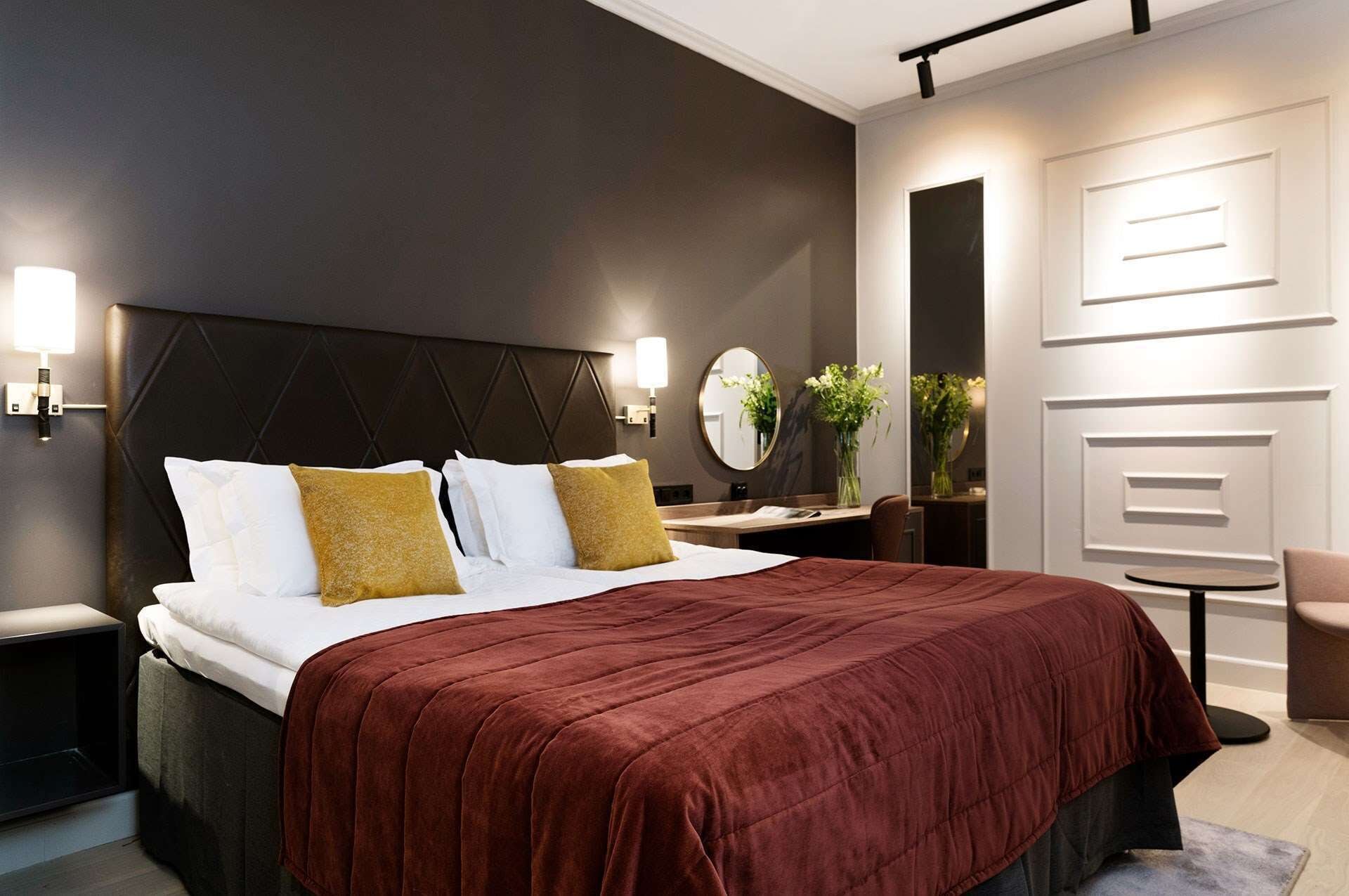 Lilla, Standard, Twin Beds, No Window