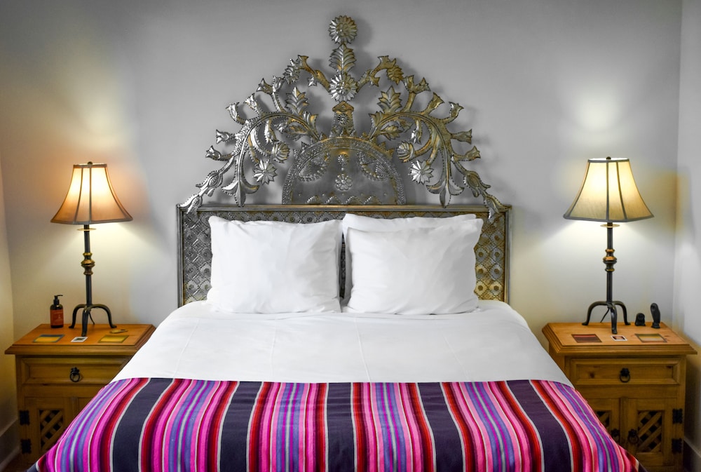 El Paradero Bed & Breakfast Inn 39/79
