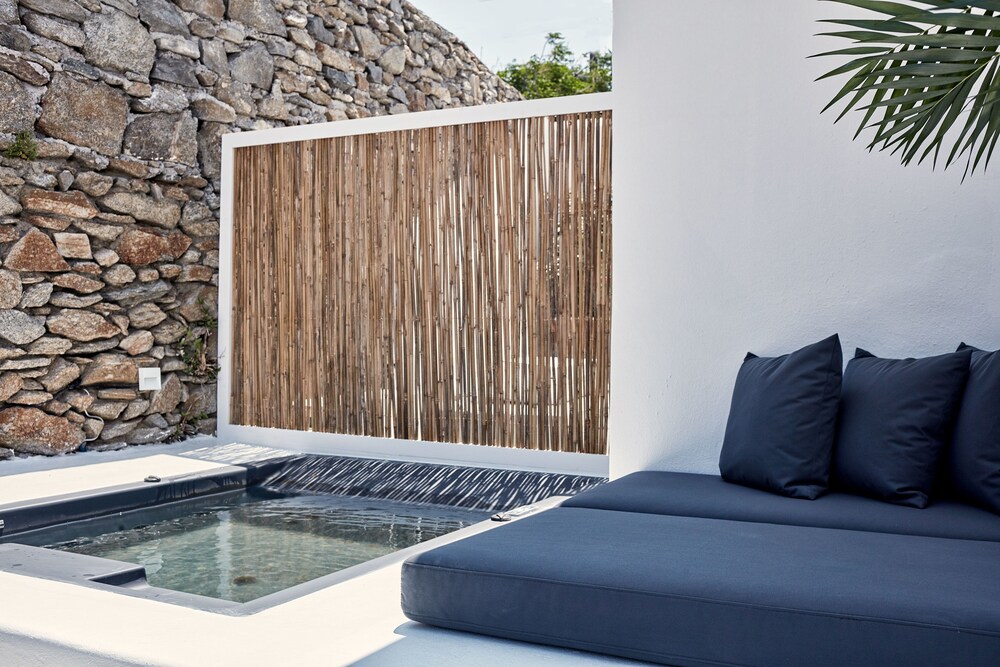 BOHO Suites 27/49
