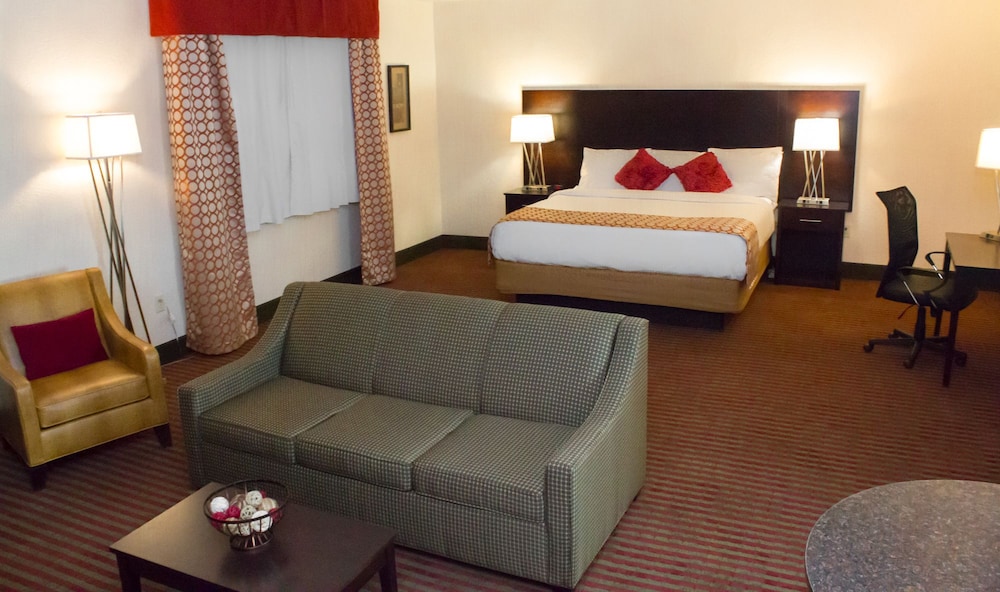 Grand Williston Hotel Conference Center 24/32