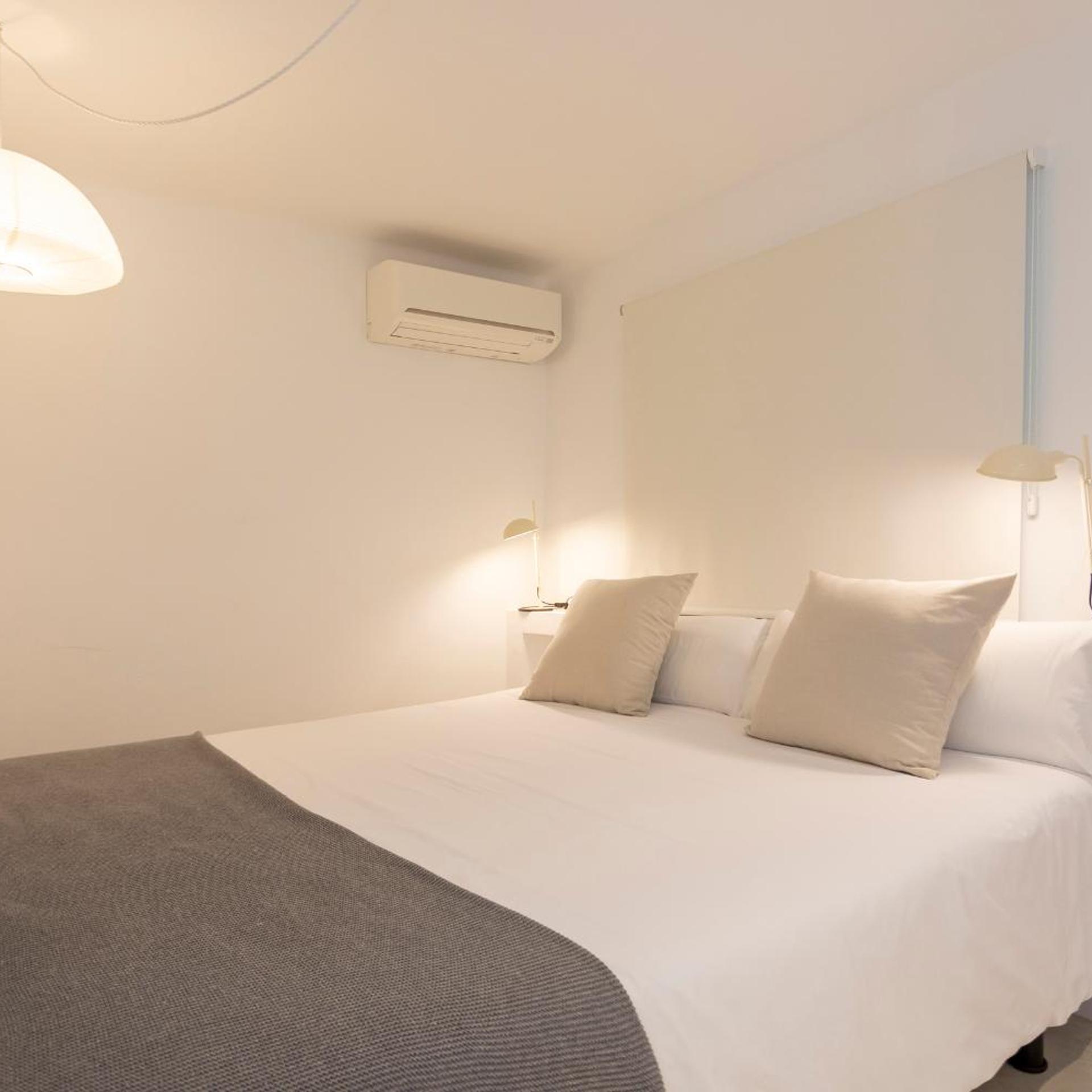 Apartamentos Roca Plana - Formentera Break 6/26