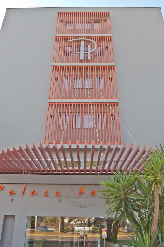 Palace Hotel in GLYFADA