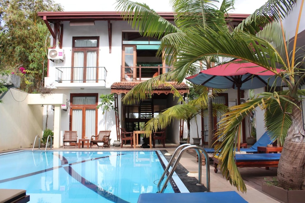 Kapuru Hotel Villa 30/36