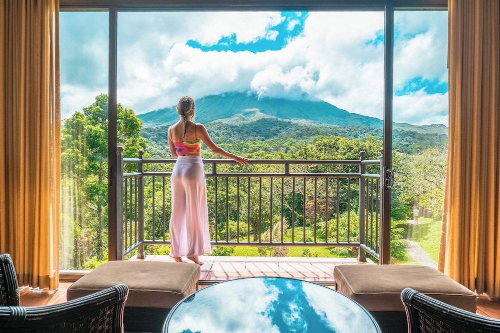 ARENAL KIORO SUITES AND SPA 36/71