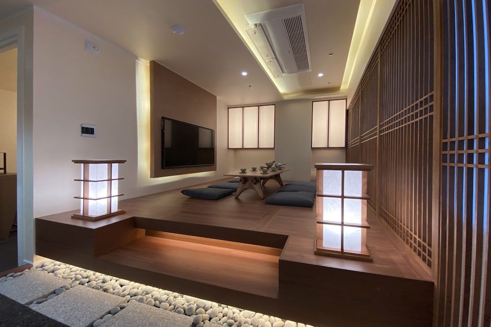 UH Suite The Jongno 36/44