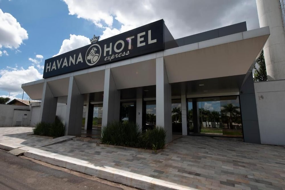 Havana Express Hotel 2/28