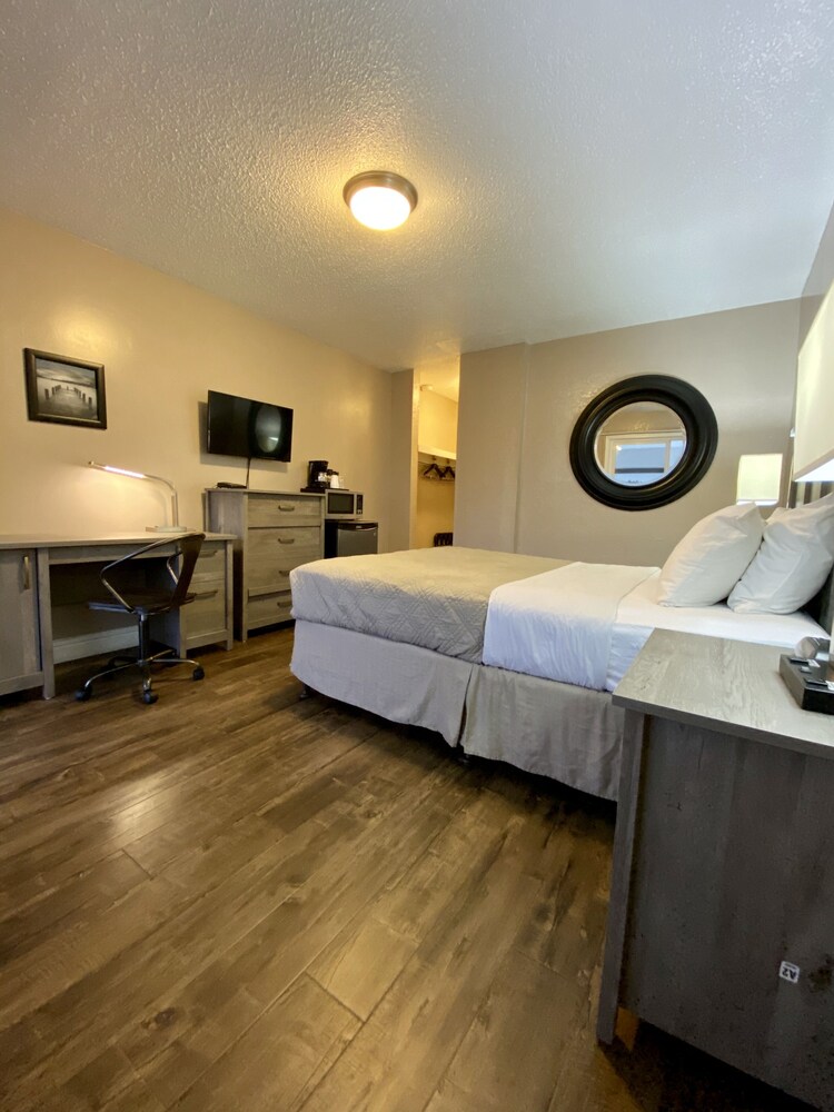 Budget Inn Lompoc 33/60