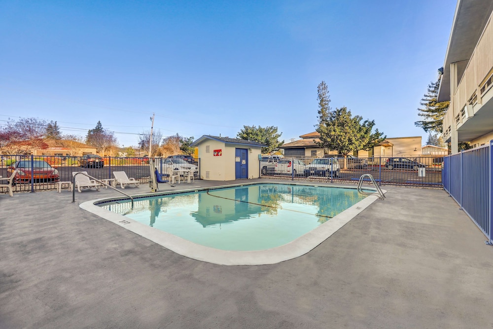 Motel6 Napa, CA 39/43
