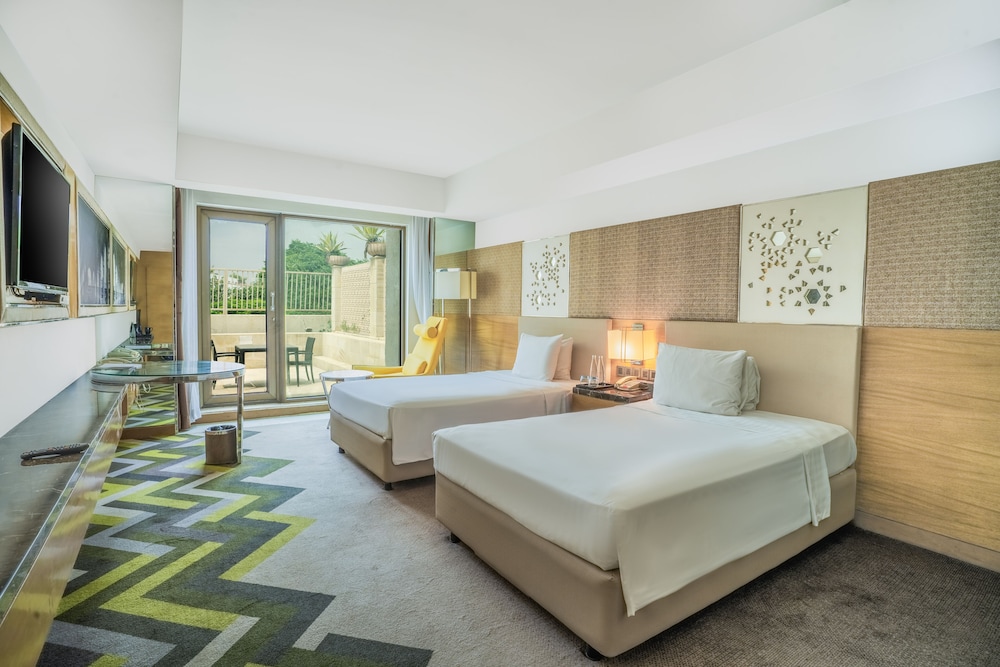 Courtyard By Marriott Agra 28/72