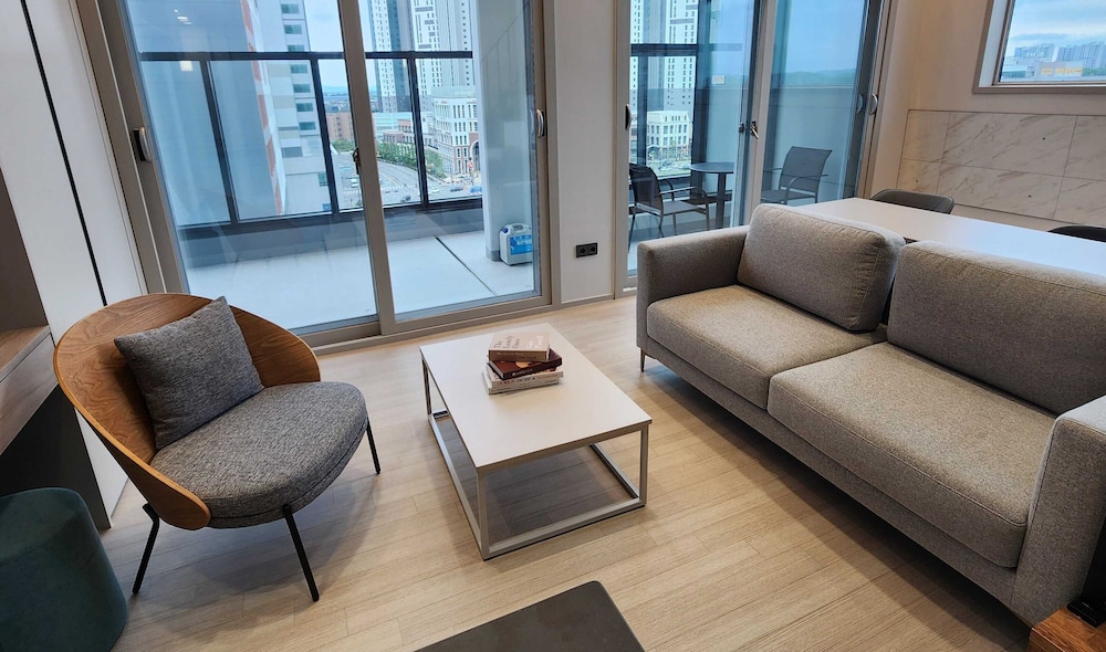 Sota Suite Pyeongtaek Godeok 38/60