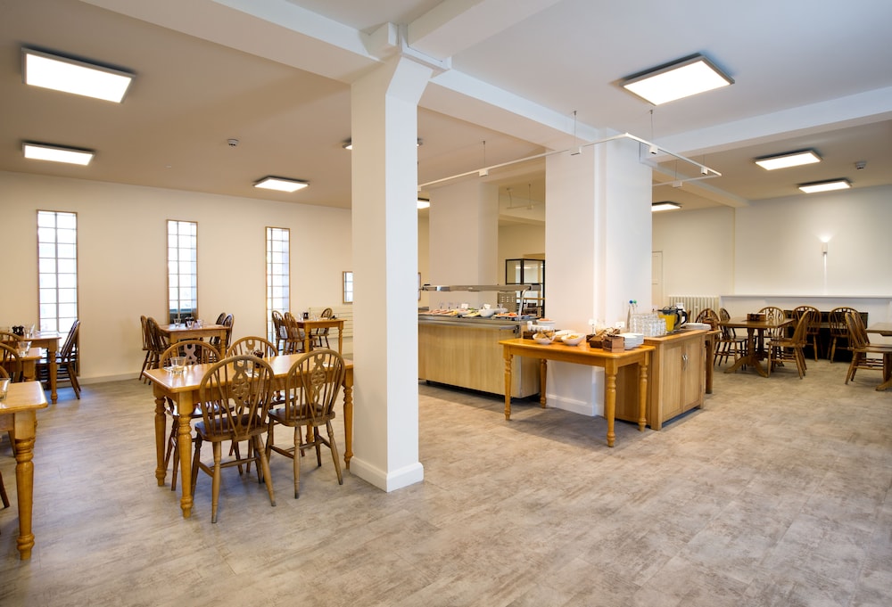 The Royal Foundation of St Katharine 55/75