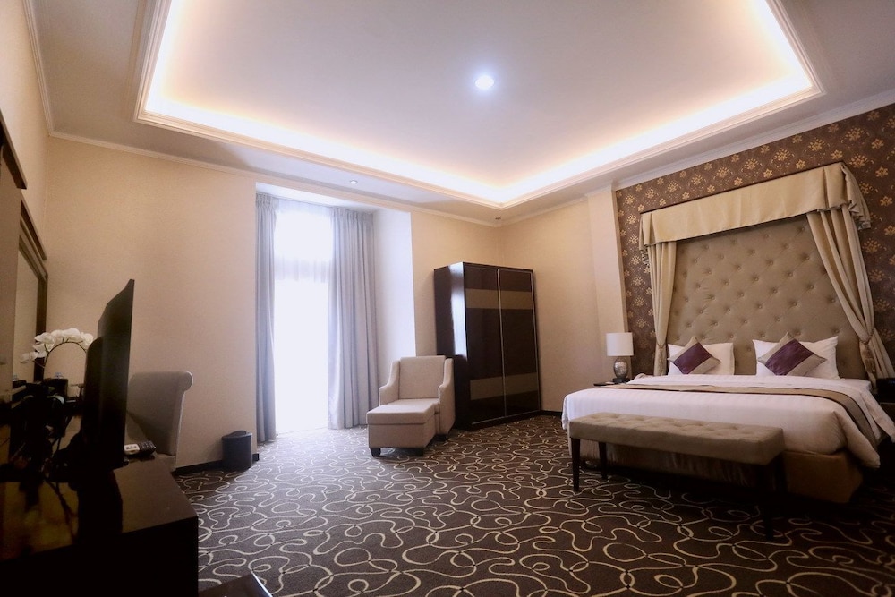 Adhiwangsa Hotel 16/65