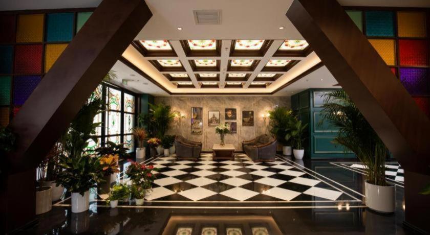 Yiting Zhenshe Hotel (Beijing Qianmen Pedestrian Street) 44/50