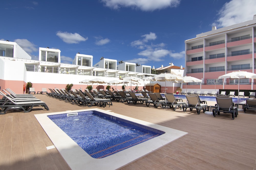Luna Hotel da Oura 46/50