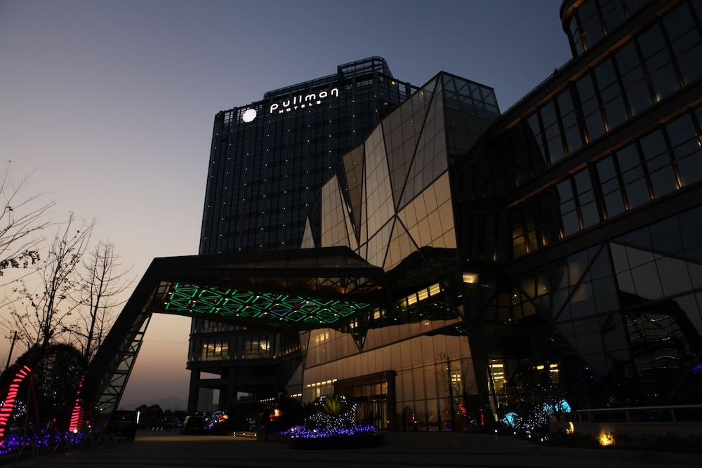 Pullman Wenzhou 1/49