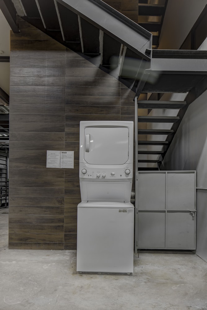 MX Grand Suites 42/50