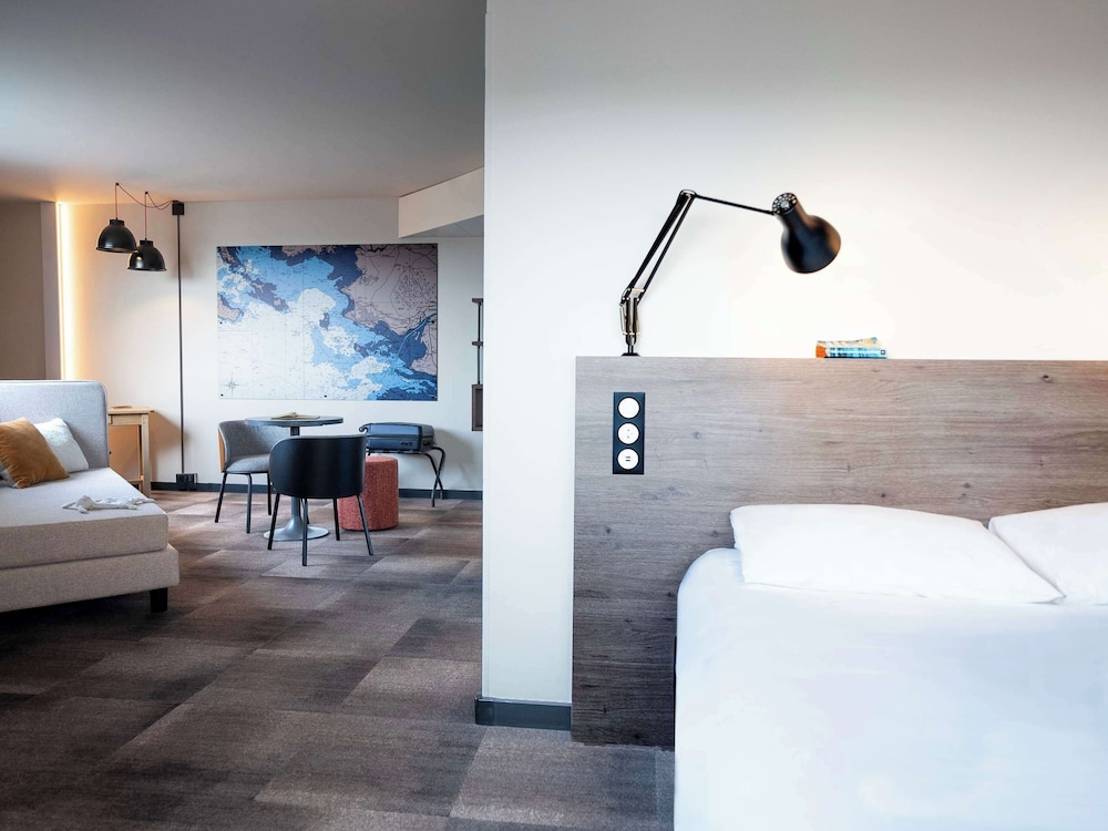 Ibis Styles Saint Nazaire Centre Gare 50/50