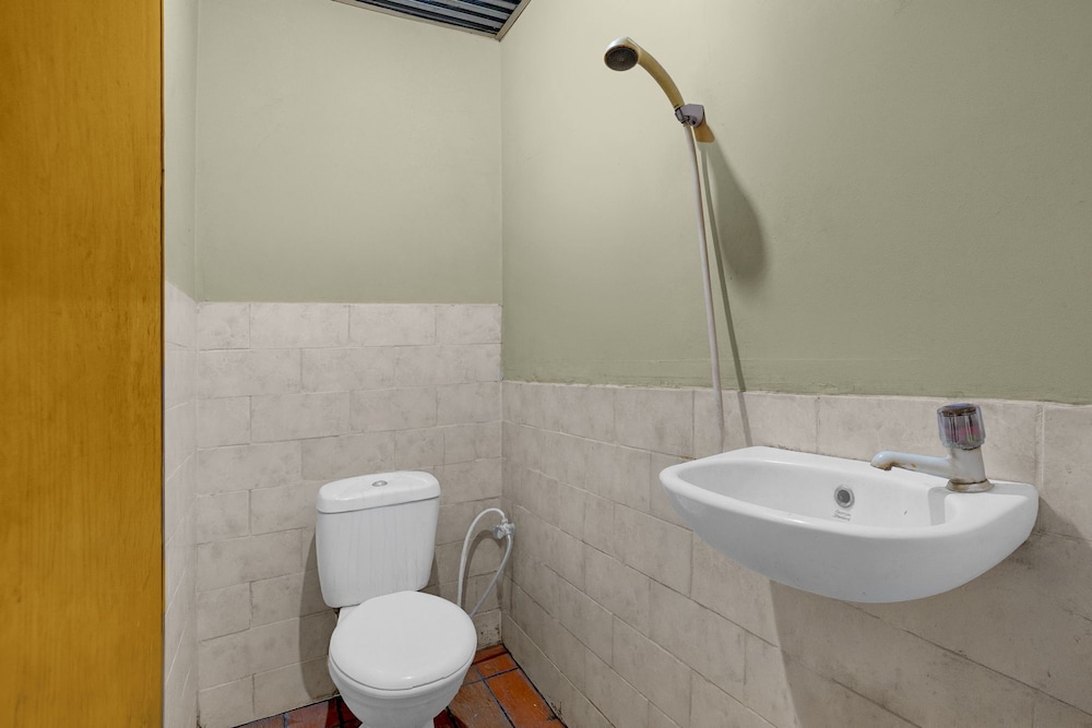 Hotel O Near Summarecon Mall Serpong 54/60