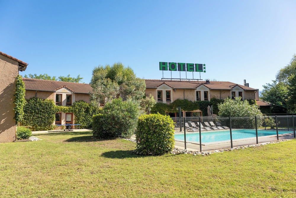 Hotel La Cle Des Champs 33/41