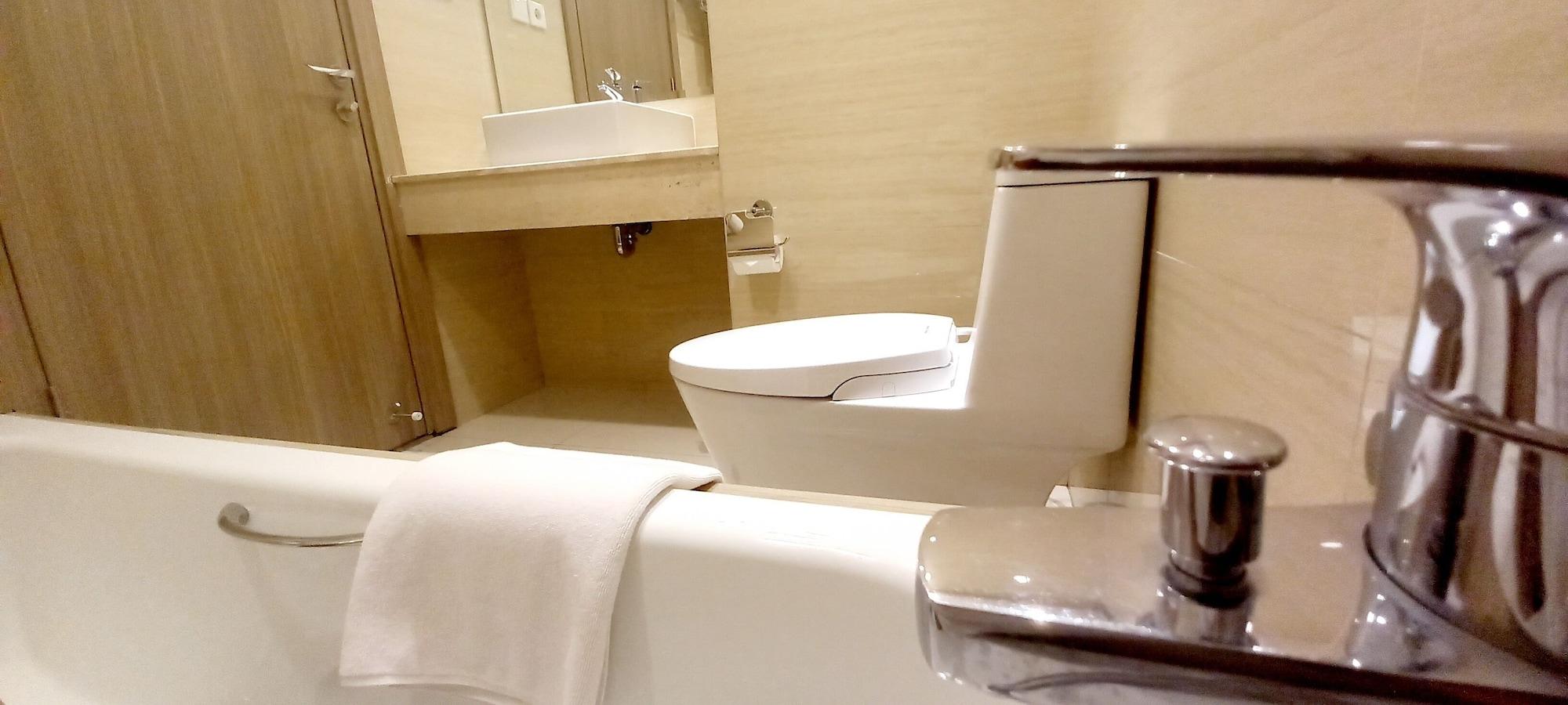 LK Hotel Chadstone Cikarang 19/20