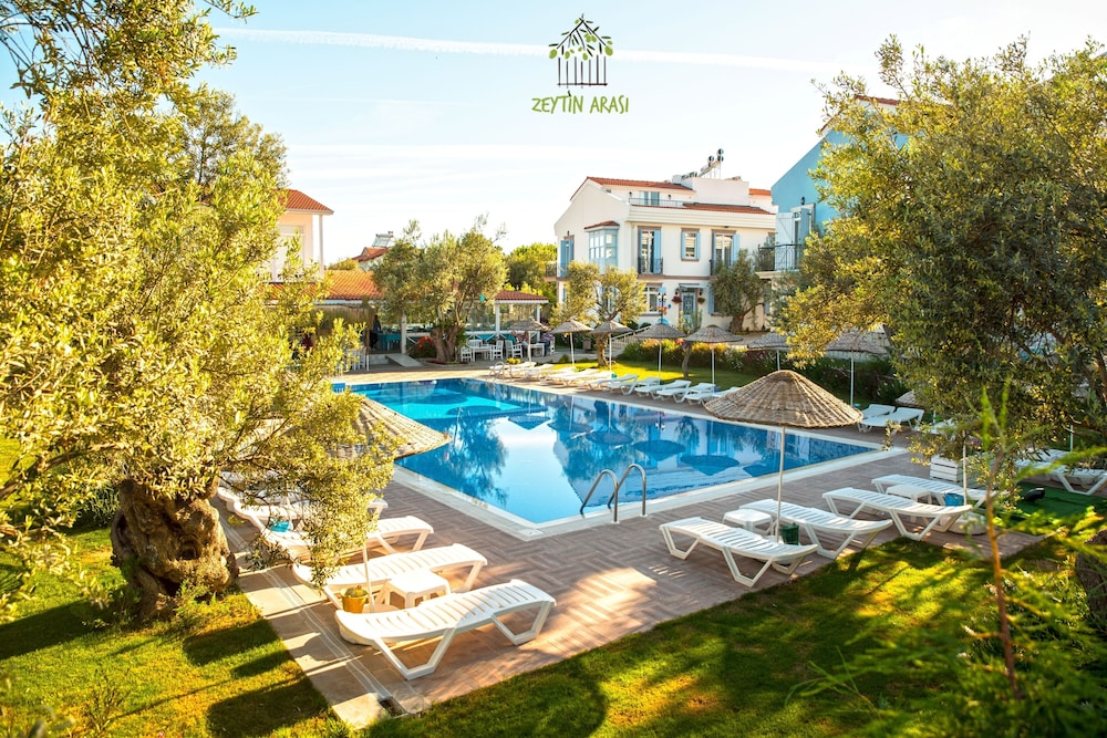 Zeytin Arasi Apart Otel 44/50