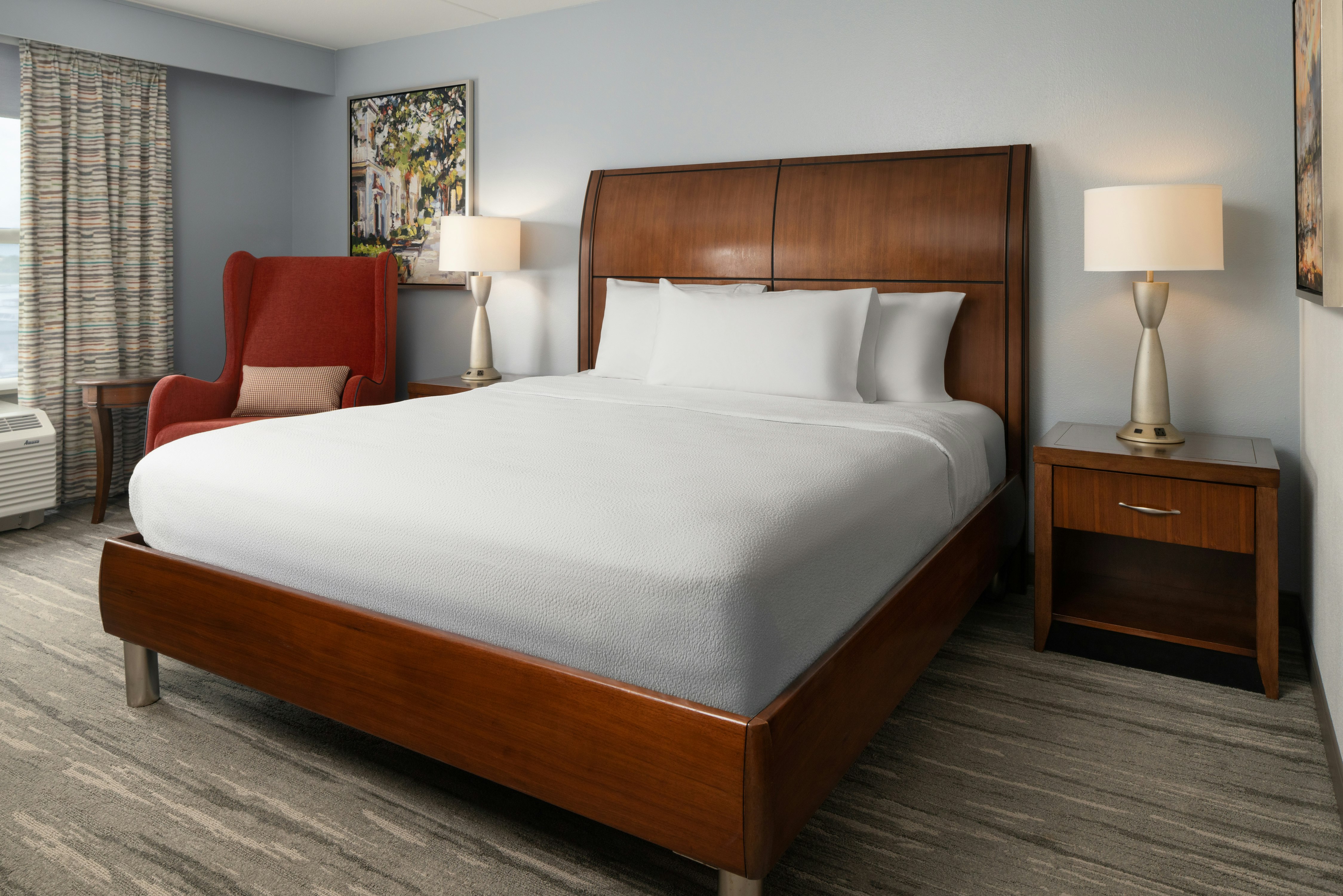 Room, King Bed, Water View, Accessible