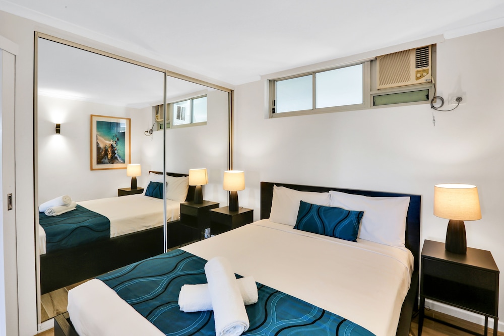On the Beach Holiday Apartments 25/68