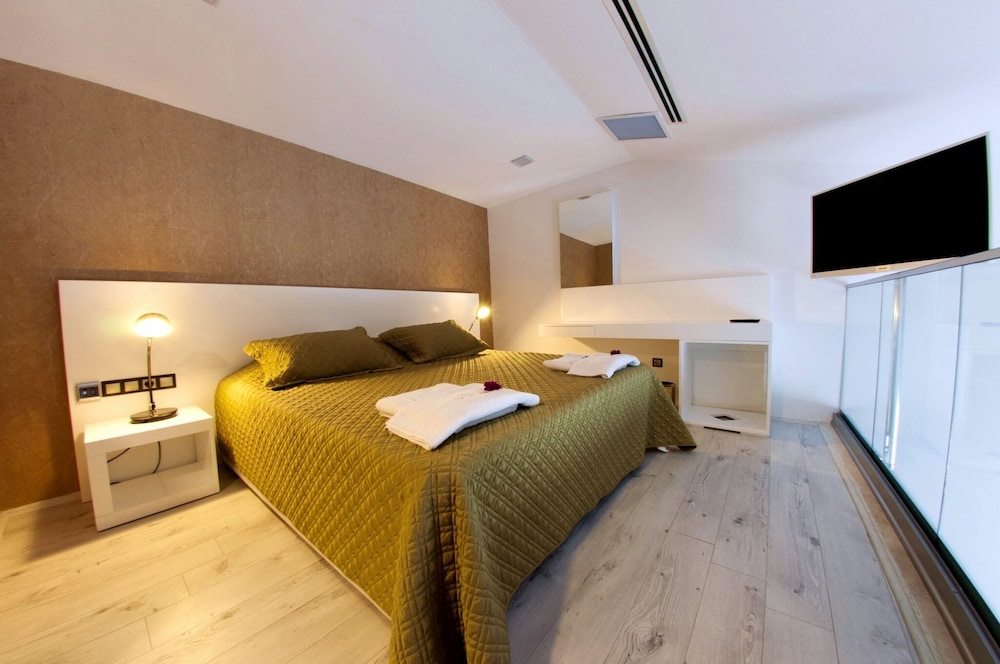 Rhapsody Hotel Kalkan - Adults Only +12 27/88