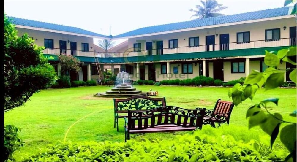 Airport Hotel 52/59