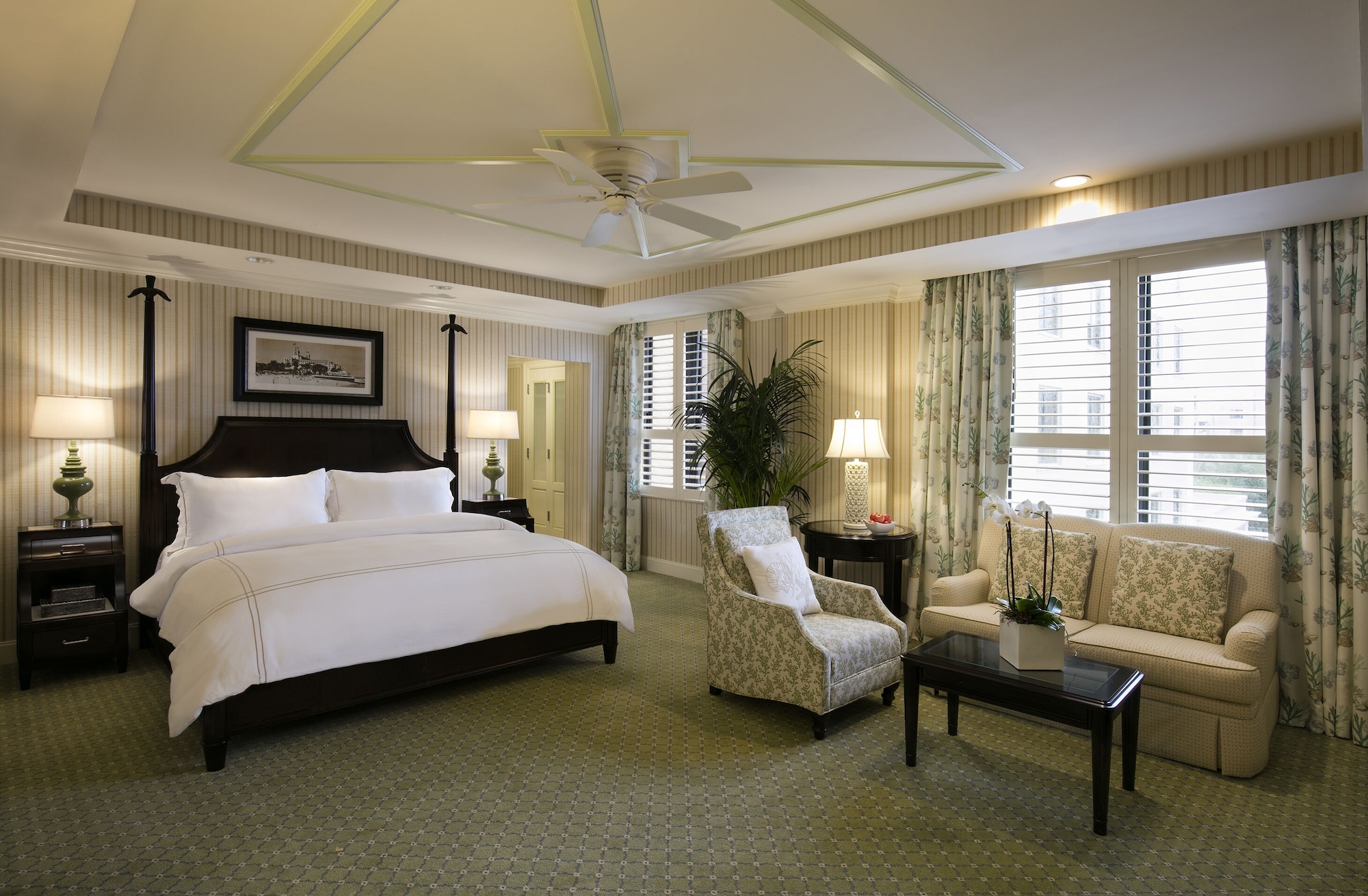 Junior Suite, King Bed, Resort View