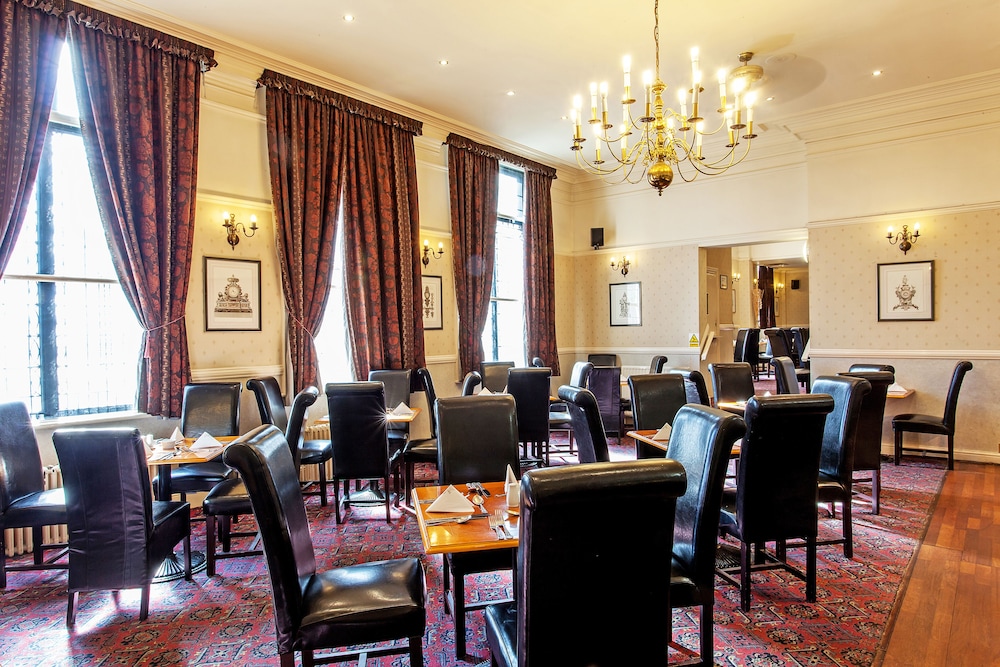 Prince of Wales Hotel Southport 55/62