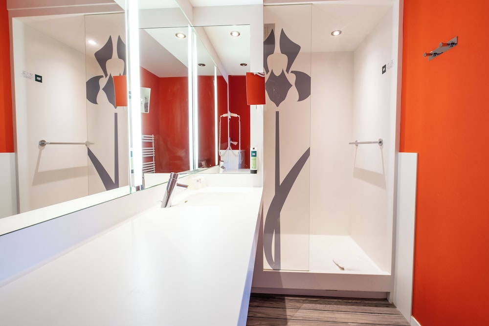 غرفة سوبيريور بسريرين منفصلين، Hotel de Bourgogne 5/5