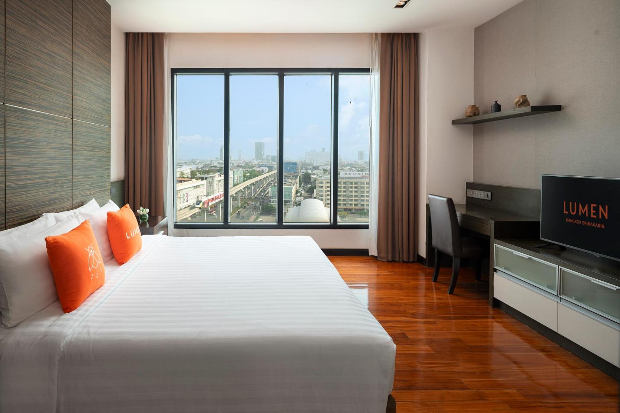 Lumen One Bedroom Suite