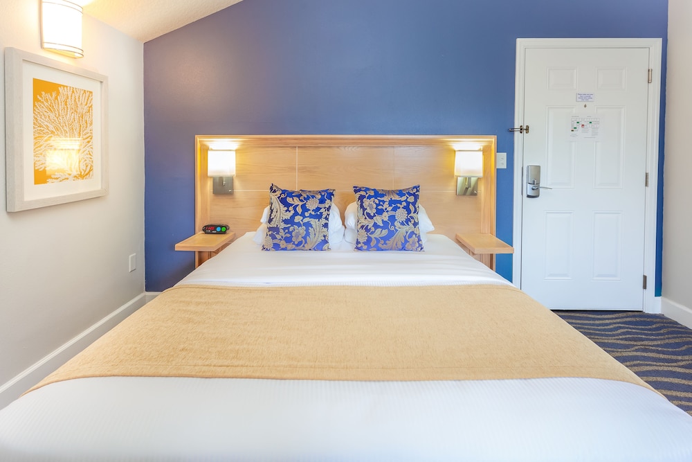 Seaside Amelia Inn 25/64